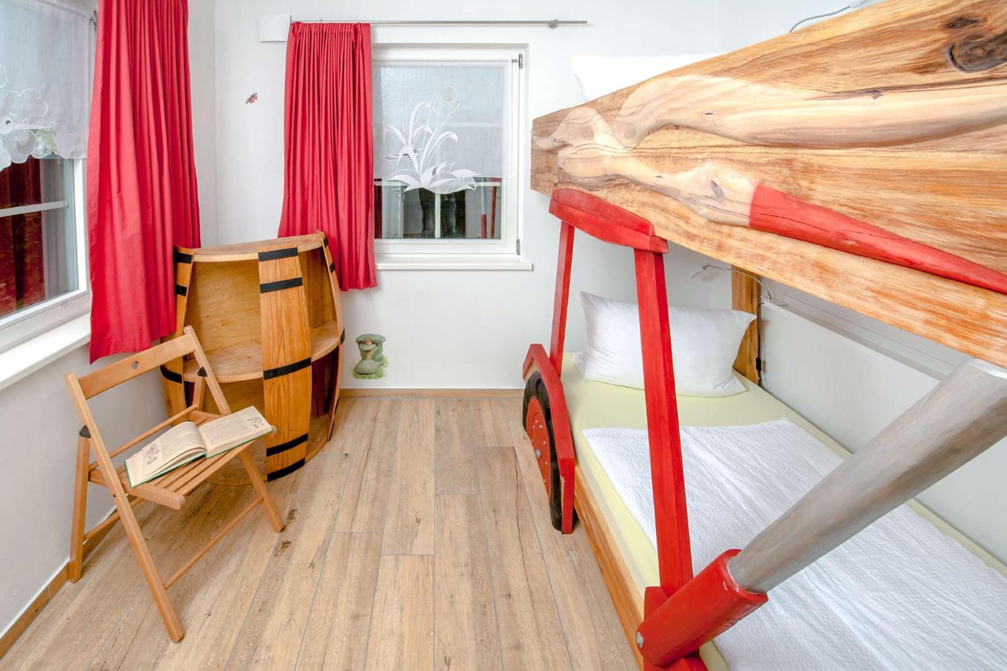 Ferienwohnung Storchennest Neuendorf  エクステリア 写真